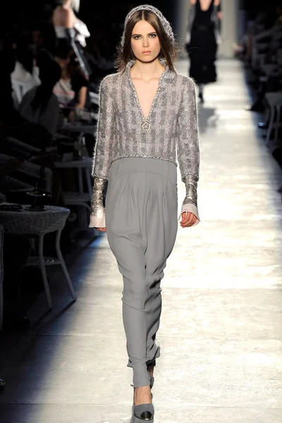 Look 38